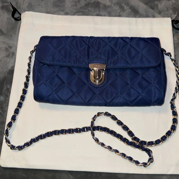 Preloved Prada quilted nylon shoulder bag navy blue pristine condition 9 1/2”X 6 - Picture 2 of 8